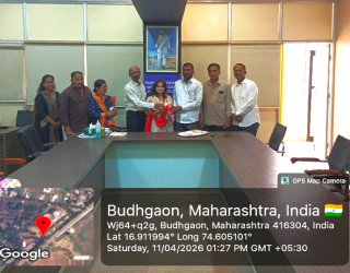 Felicitation of Alfiya Magdum for securing record package of ₹22 LPA