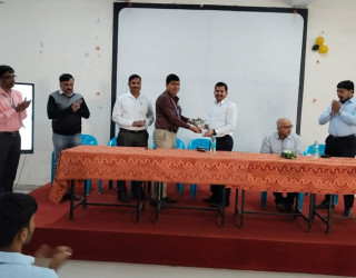 Campus Drive : Supreme Petrochem Ltd.